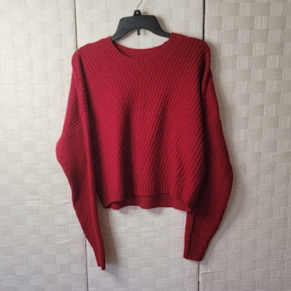 Hollister Red Sweater Size M Worn Once  Classy Perfect for Valentine's